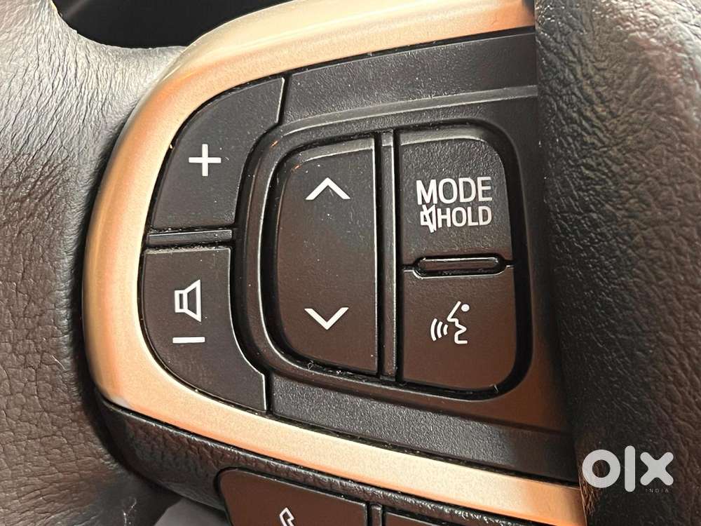 Toyota Innova Crysta [2020-ongoing] 2.4 Vx 7 Str, 2021, Diesel