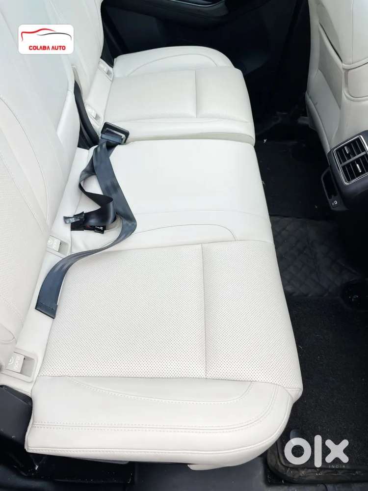 Mahindra Xuv700 2.2 Ax 7 Diesel At Luxury Pack Str, 2025, Diesel