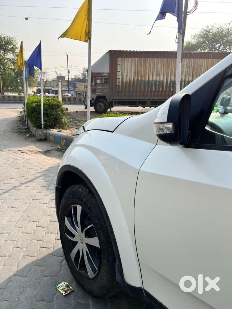 Mahindra Xuv500 2016 Diesel Well Maintained