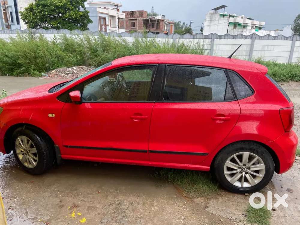 Volkswagen Polo Highline 2015 Car