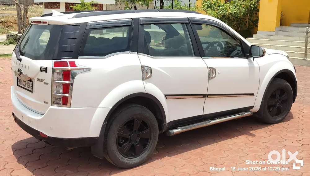 Mahindra Xuv500 2015 Diesel 80974 Km Driven