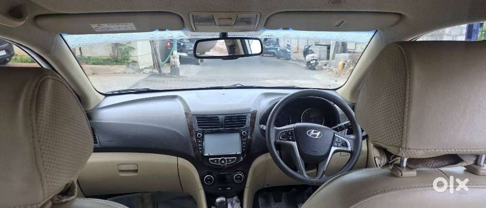 Hyundai Verna 1.6 Vtvt Sx, 2016, Petrol