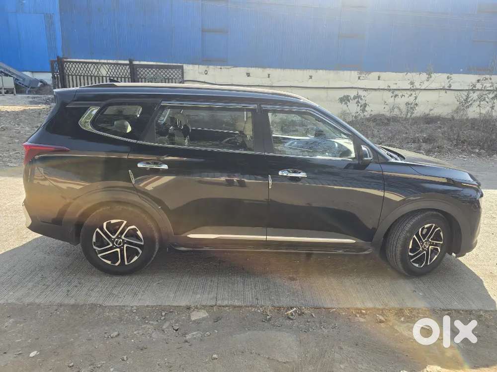 Kia Carens 2023 Diesel Well Maintained