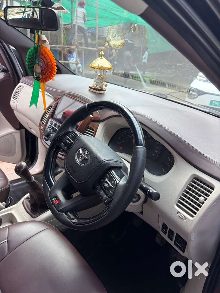 Toyota Innova Diesel 2012