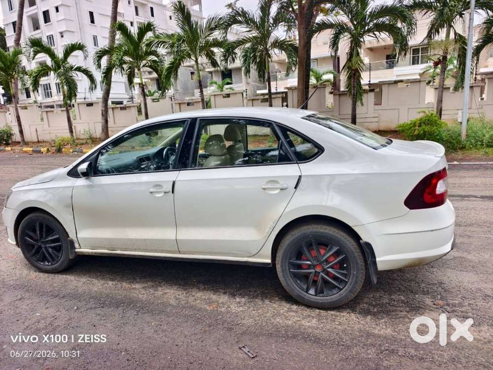 Skoda Rapid 1.5 Tdi At Style, 2018, Diesel