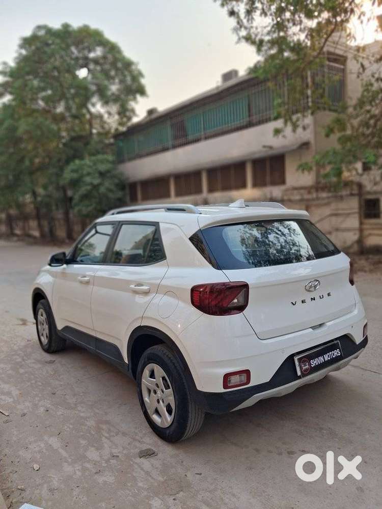 Hyundai Venue S Plus Mt 1.2 Kappa, 2022, Petrol
