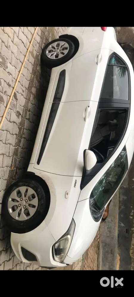 Hyundai Xcent Base Diesel 2016