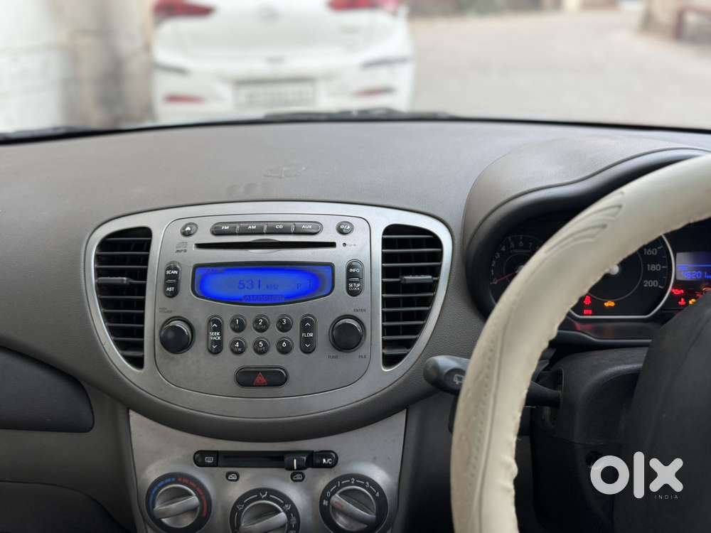 Hyundai I10 Sportz, 2012, Petrol