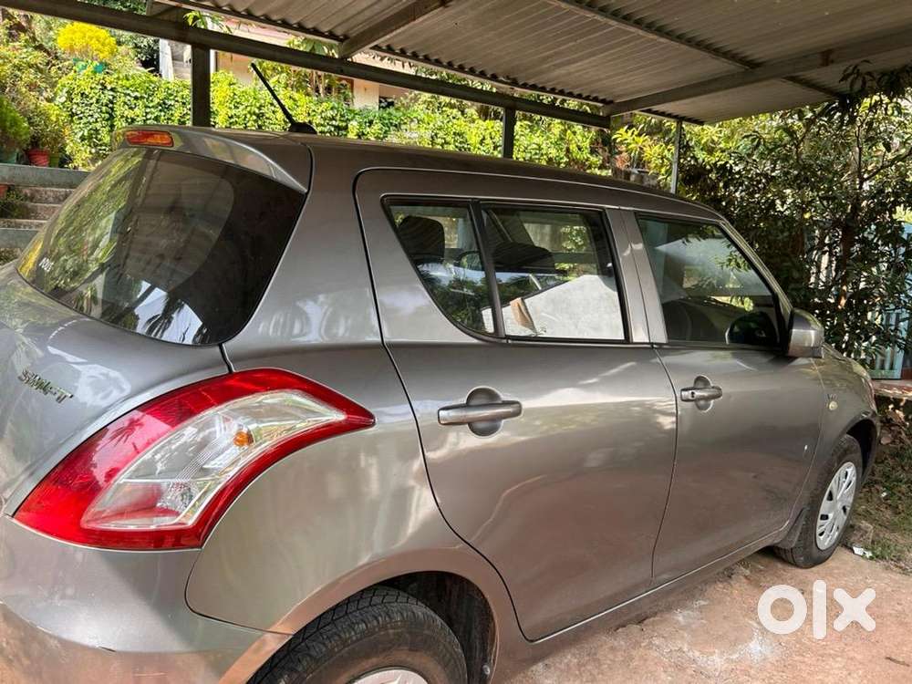 Maruti Suzuki Swift 2017 Petrol 65000 Km Driven