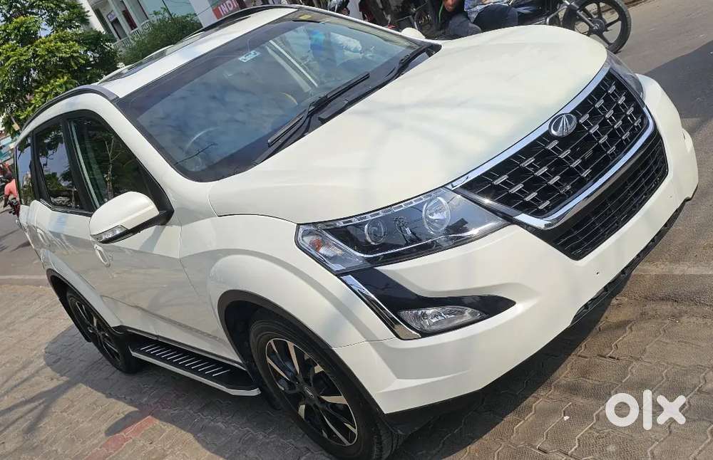 Mahindra Xuv500 2019.  W. 11 Optional Top
