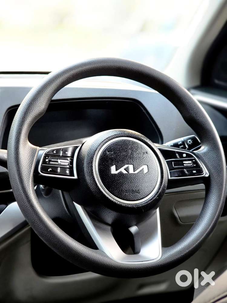 Kia Carens 1.5 Prestige 7 Str, 2023, Petrol