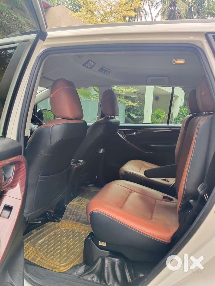 Toyota Innova Crysta [2020-ongoing] 2.4 Gx 7 Str, 2020, Diesel