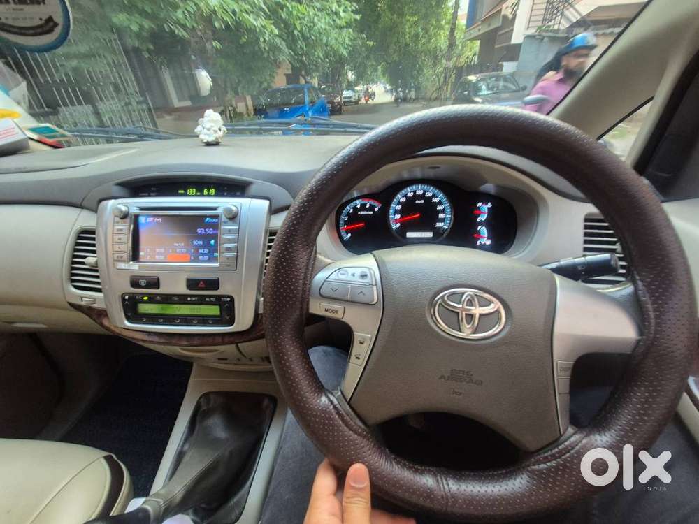 Very Well Maintained Innova 2013 Model