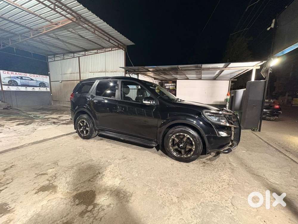 Mahindra Xuv500 2018 Diesel 120000 Km Driven