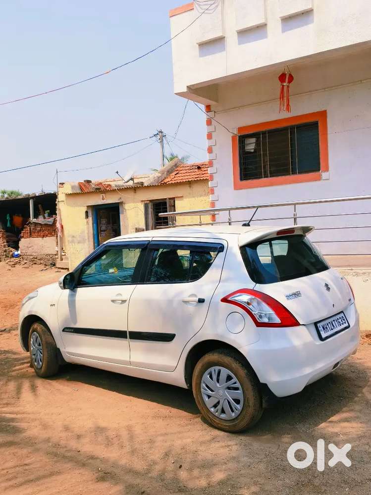 Maruti Suzuki Swift Vxi