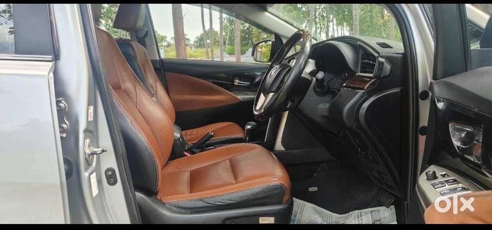 Toyota Innova Crysta 2.8z Automatic, 2017, Diesel