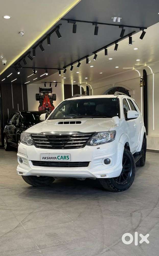 Toyota Fortuner 3.0 4x2 Automatic, 2012, Diesel