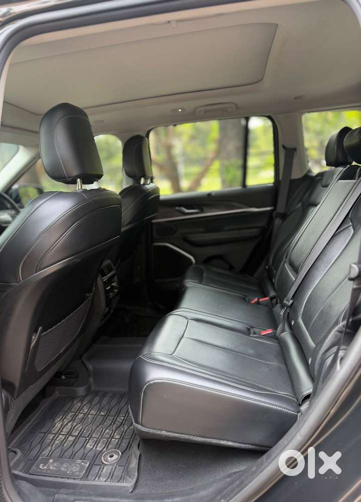 Jeep Grand Cherokee Limited (o) 4x4 At, 2022, Petrol