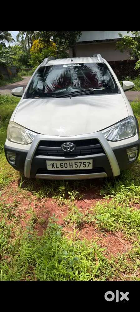 Toyota Etios Cross 1.2 2014