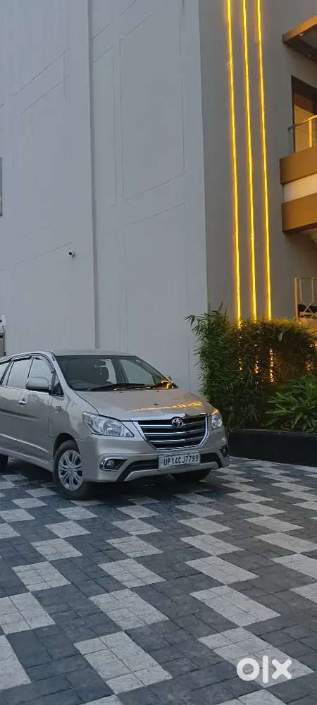 Toyota Innova Diesel Bs4 2.5g Version 7 Seater Good Condition Original
