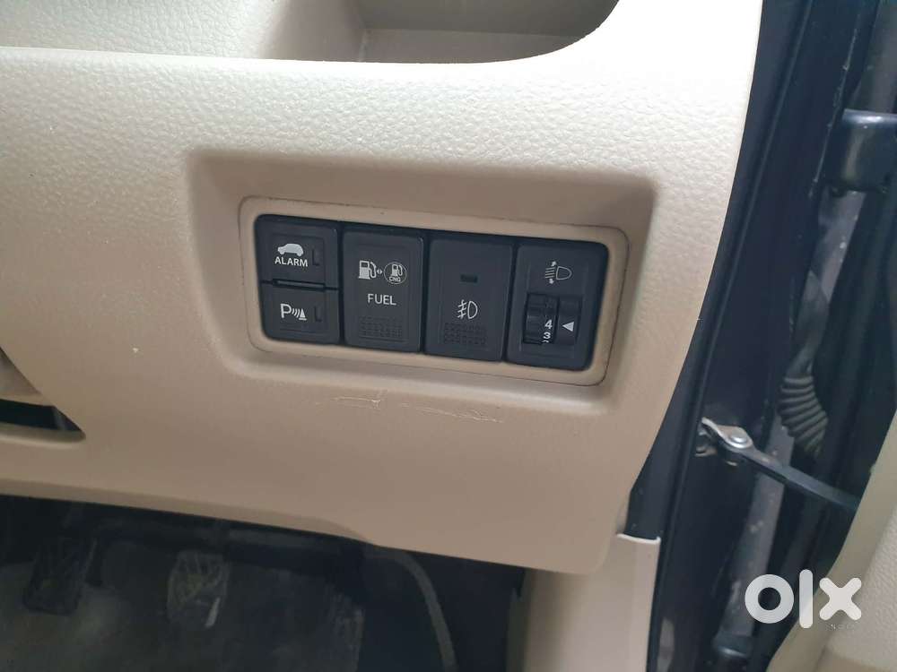 Maruti Suzuki Ertiga Vxi Cng, 2016, Cng & Hybrids