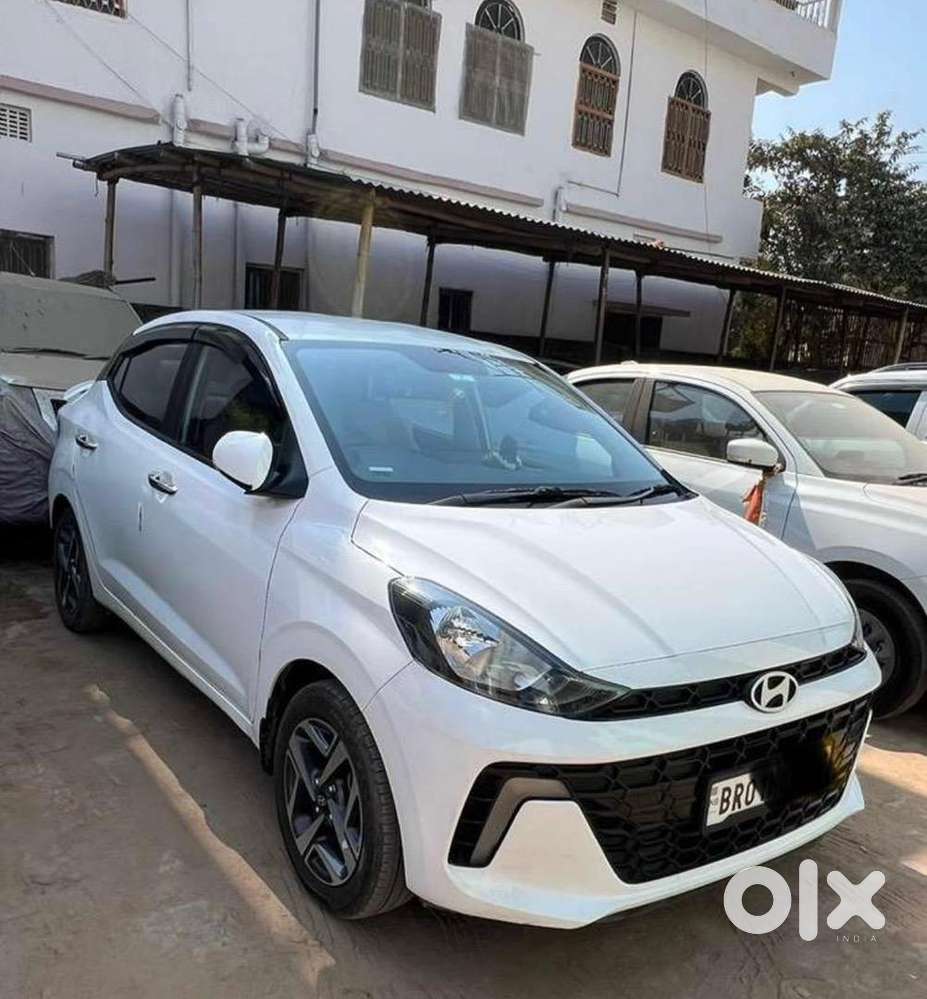 Hyundai Aura 2023 Cng & Hybrids Well Maintained