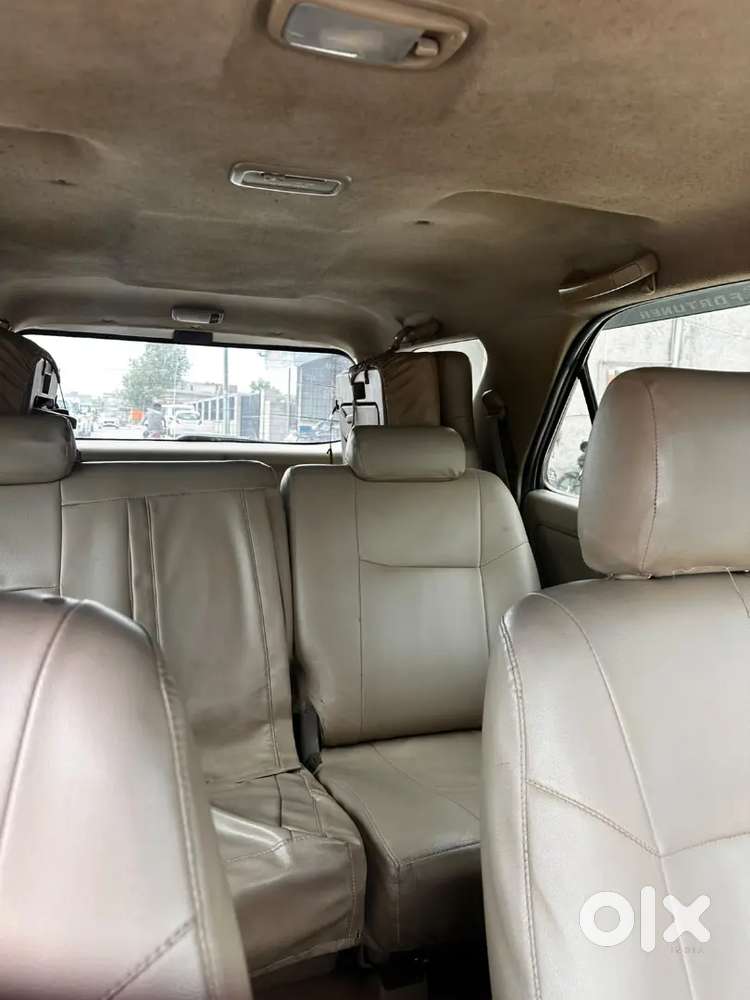 Toyota Fortuner Diesel 2011