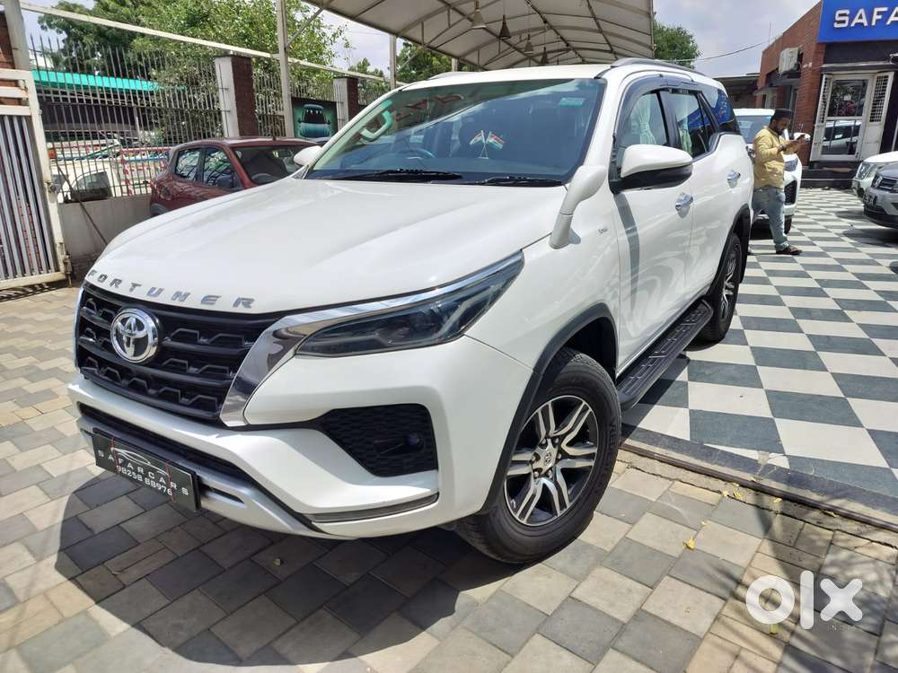 Toyota Fortuner 3.0 4x4 Manual, 2023, Diesel
