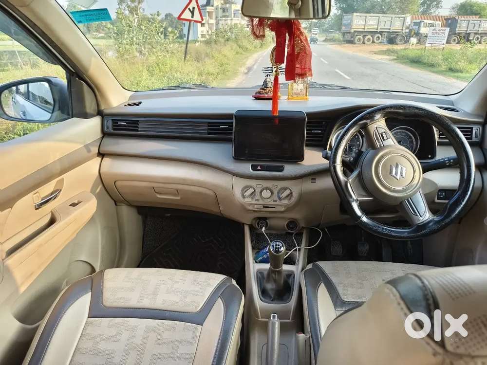 Maruti Ertiga Vxi 2025
