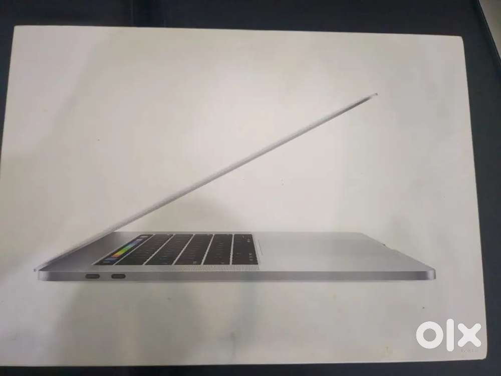 Apple MacBook Pro 15-inch  | Core i7 | 16GB RAM | 512GB SSD
