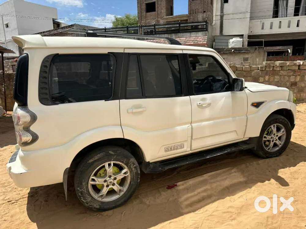 Scorpio S10 Good Condition