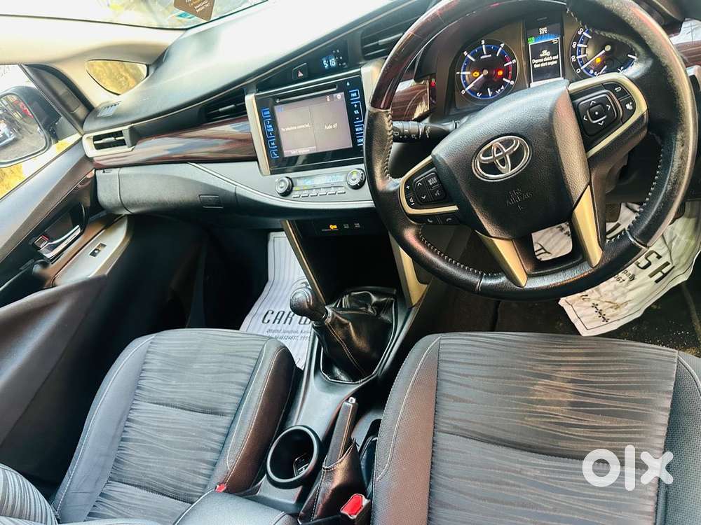 Toyota Innova Crysta 2.4 V 7 Str, 2017, Diesel