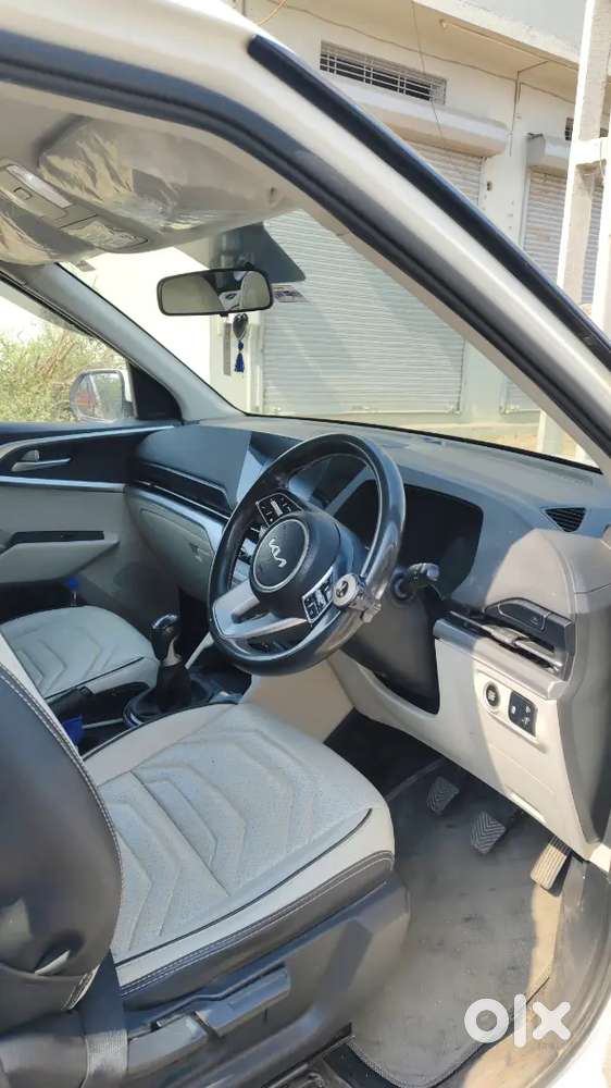Kia Carens December 2022  Diesel 75500 Km Driven