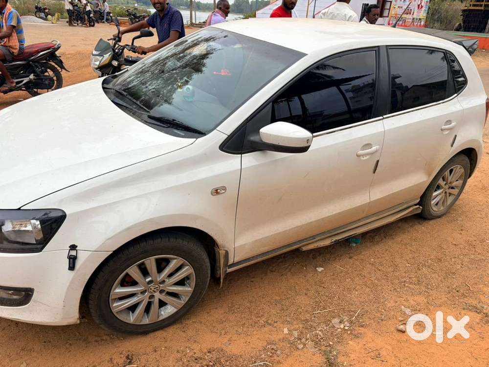Volkswagen Polo 2013 Petrol 93000 Km Driven