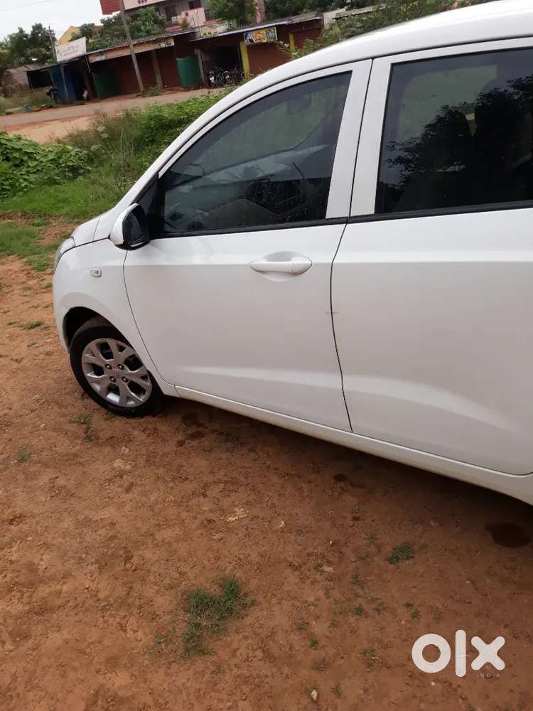 Hyundai Grand I10 2015 Petrol Well Maintained For Sale