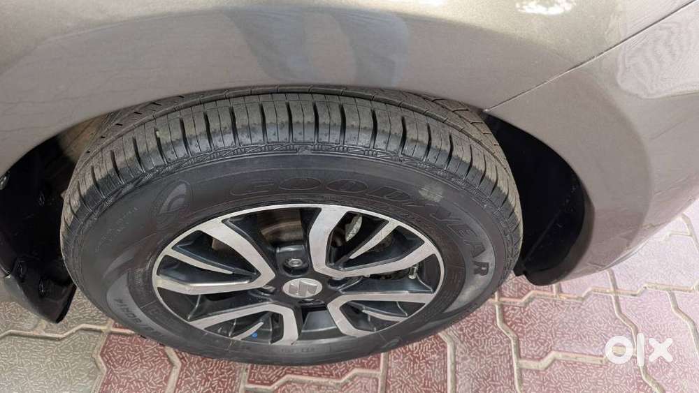 Maruti Suzuki Dzire 1.2 Vxi Cng, 2023, Cng & Hybrids