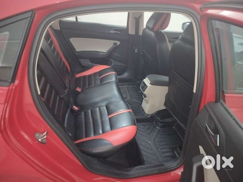 Skoda Slavia Ambition 1.0l Tsi At, 2022, Petrol