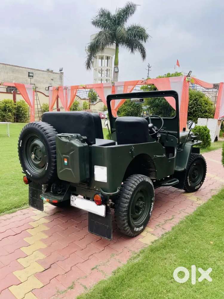 Mahindra Willys 1984