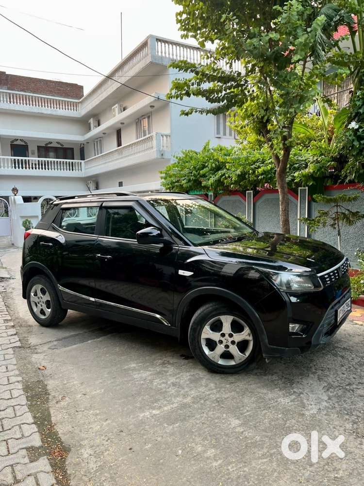 Xuv300 Diesel 2022 Only 34,000 Kilometer In Showdoom Condition