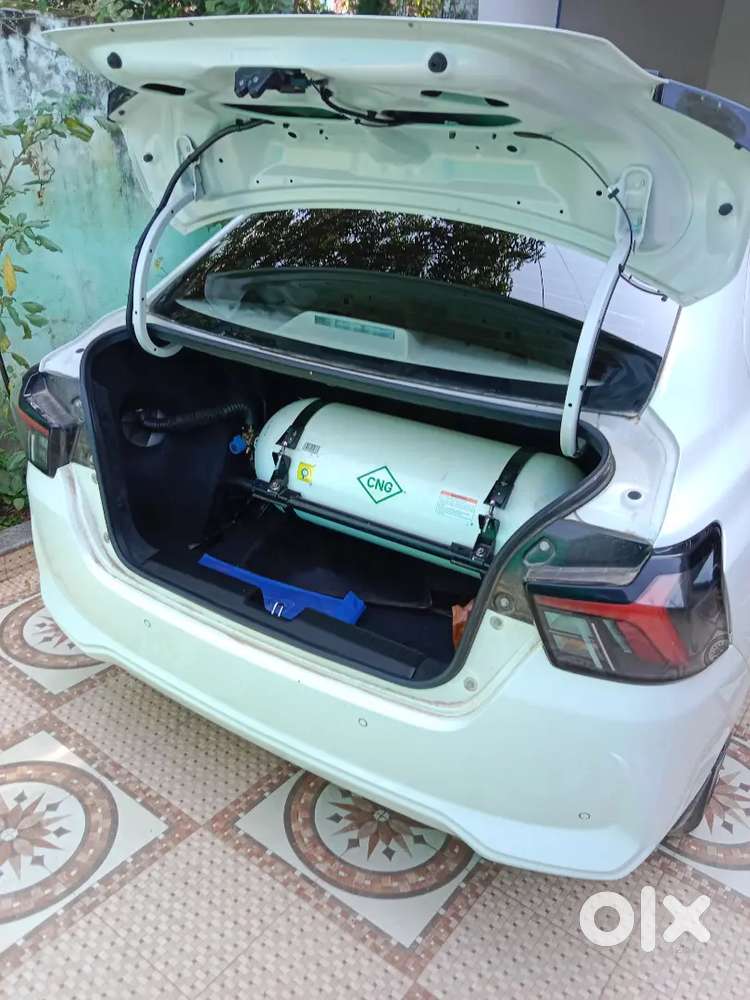 Maruti Suzuki Swift Vxi 2nd Owner 2025