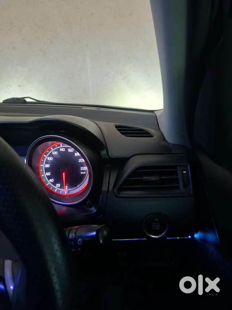Maruti Suzuki Swift 2023 Zxi Cng