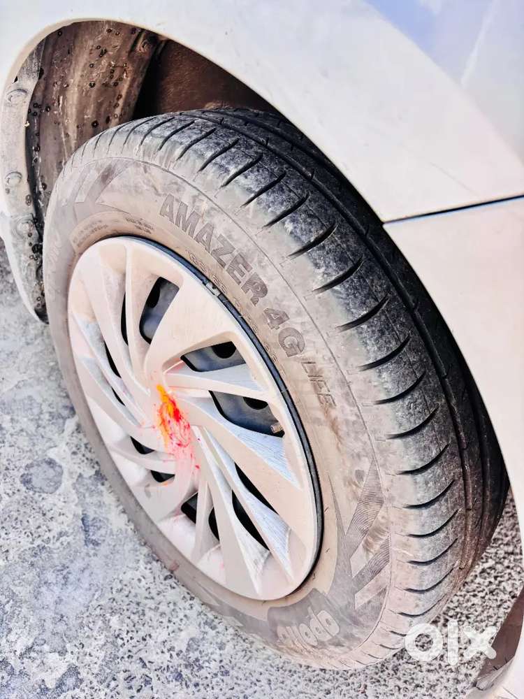 Maruti Suzuki Ertiga 2024 Petrol 62500 Km Driven
