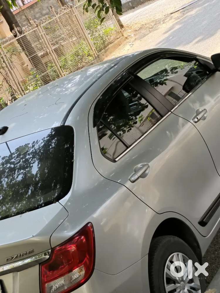 Maruti Suzuki Dzire 2017 Petrol 32000 Km Driven