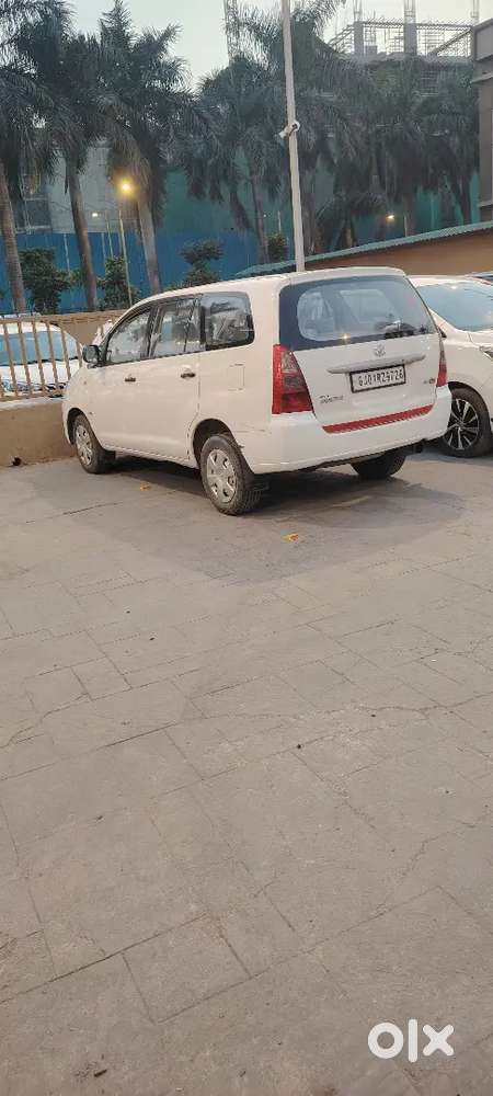 Toyota Innova 2007 Diesel 400000 Km Driven