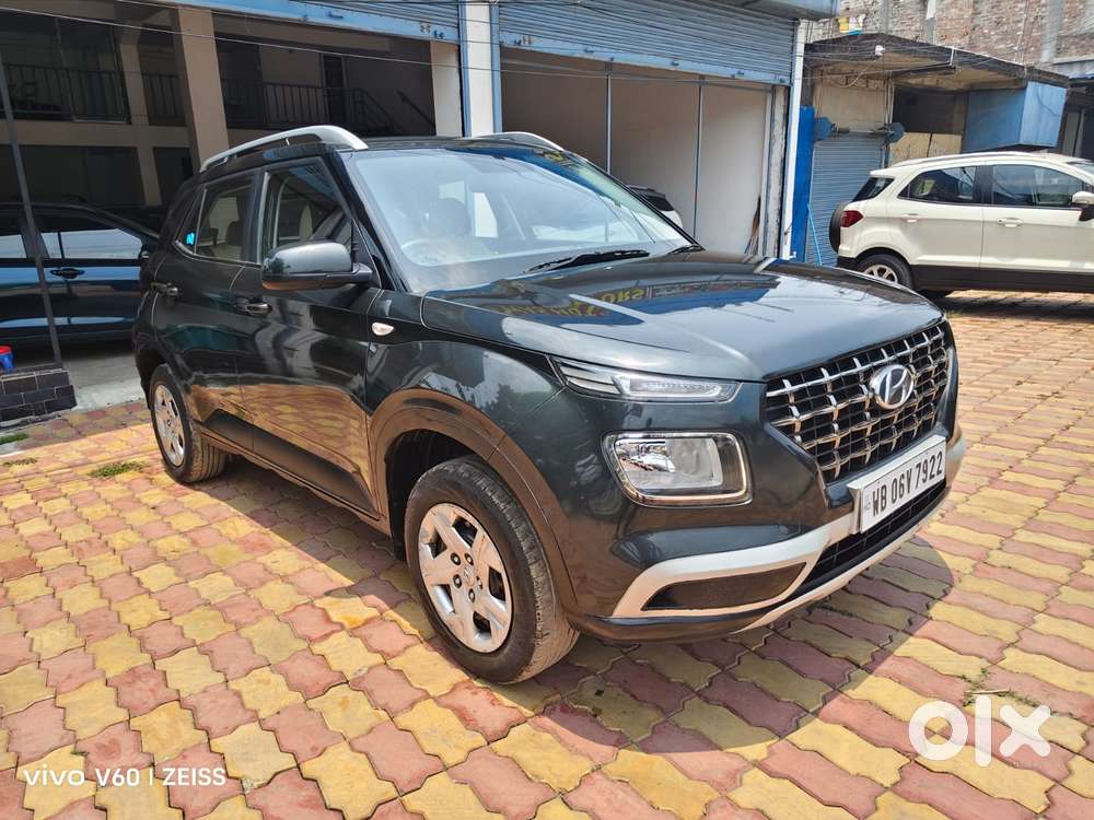 Hyundai Venue, 2021, Petrol