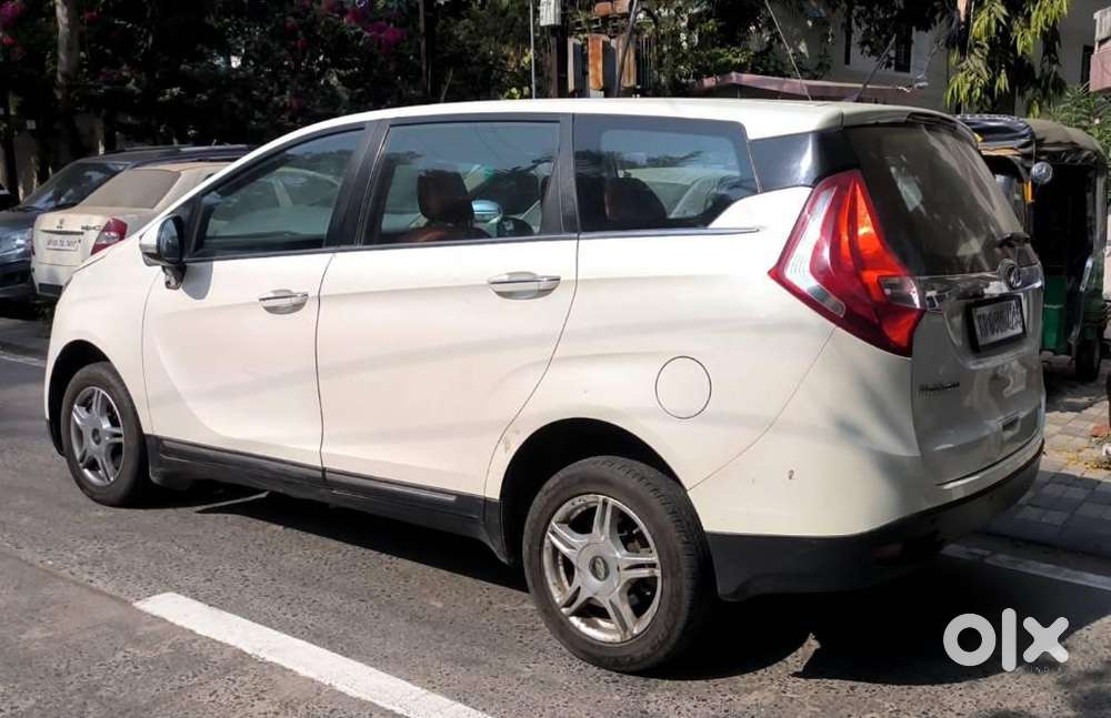 Mahindra Marazzo M6, 2019, Diesel