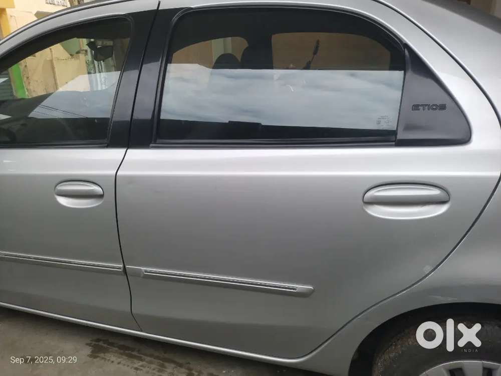 Toyota Etios 2011 Petrol Well Maintained