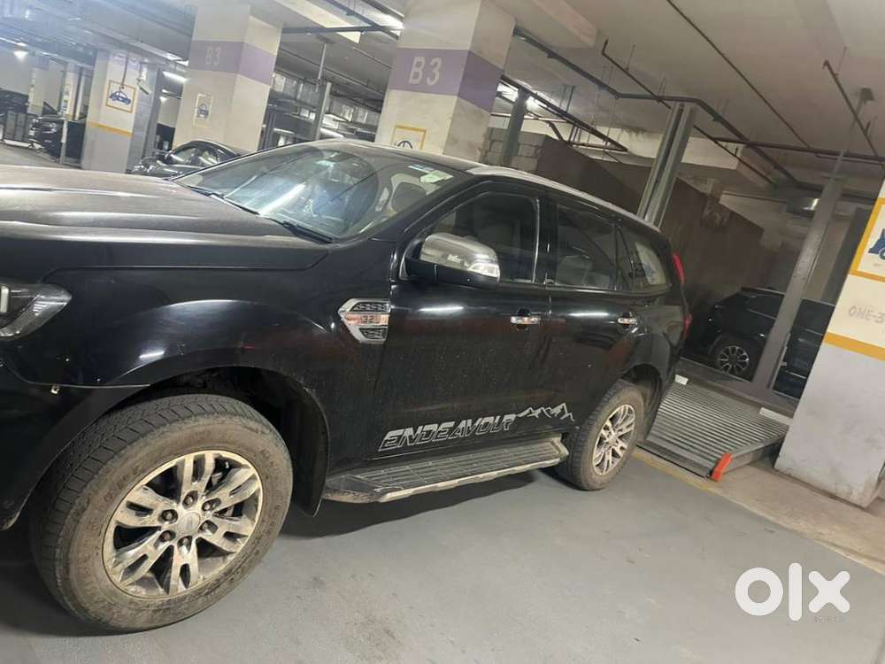 Ford Endeavour 2017 Diesel 165950 Km Driven