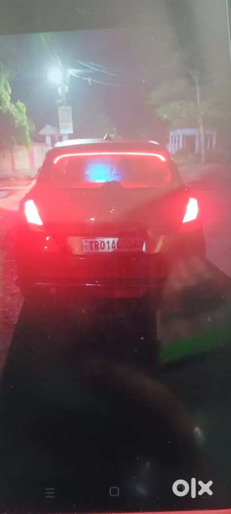 Maruti Suzuki Swift 2012 Diesel 60326 Km Driven