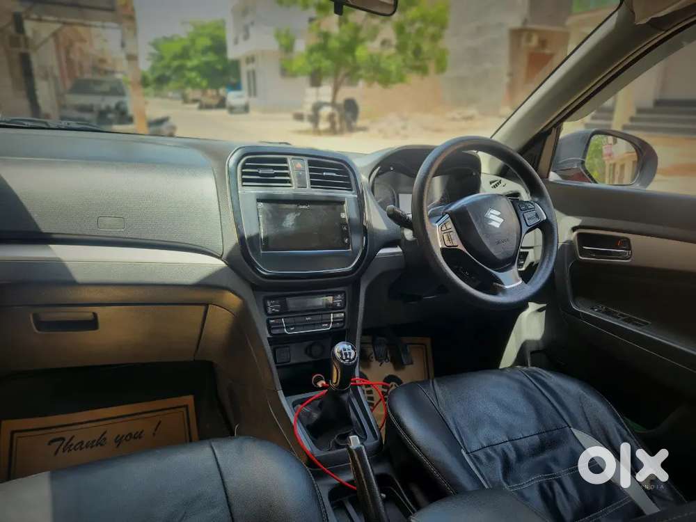 Maruti Suzuki Brezza Zdi+ Dual Tone 2017 Diesel Well Maintained